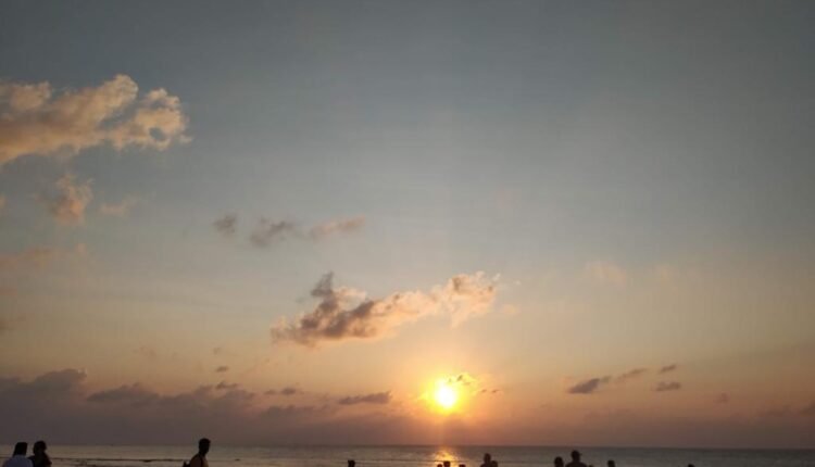 India is a land of diversity and contrasts, a melting pot of cultures and traditions.