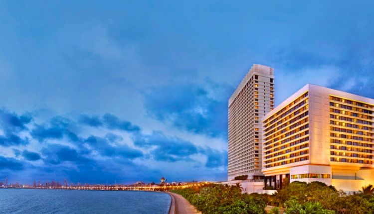 The Oberoi in Mumbai is a stunning luxury hotel that boasts of sophisticated interiors
