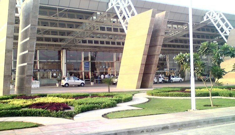 Sranjanm2002, CC BY-SA 3.0 , via Wikimedia Commons - Jaipur Airport Terminal 1
