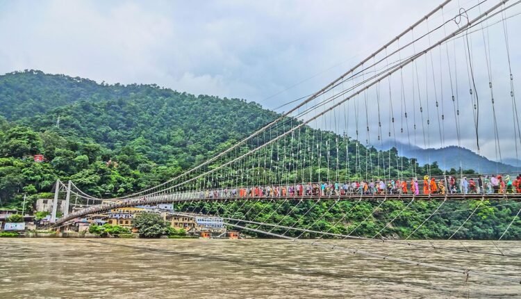 ビッグアップジャパン from EARTH, EARTH, CC BY-SA 2.0 , via Wikimedia Commons - day trips from Rishikesh