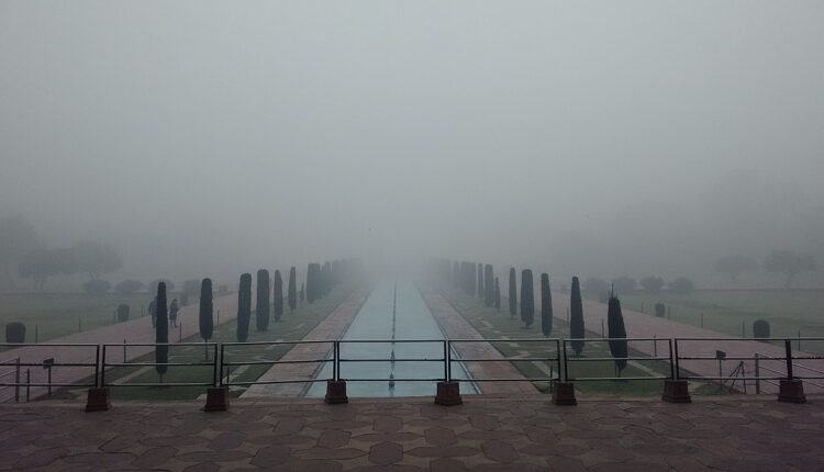 Siddhant Vohra221, CC BY-SA 4.0 , via Wikimedia Commons - Agra's Air Pollution