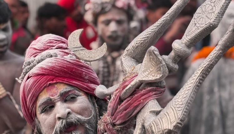 SurajMishra8299, CC BY 4.0 , via Wikimedia Commons - Prayagraj Mahakumbh 2025